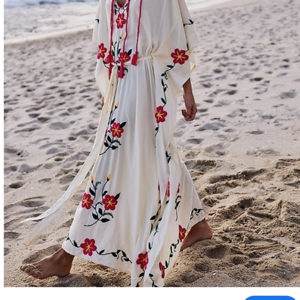 Sold  elsewhere Spell  Sayulita Kaftan with Pink and Green Embroidery Size S/M - Picture 4 of 13